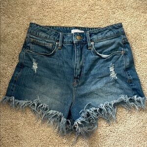 Good American Denim Frayed Hem Shorts 2/26